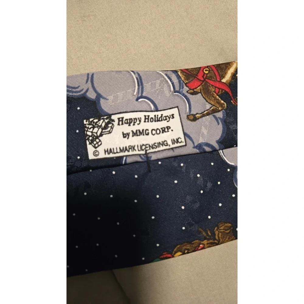 Hallmark Yule Tie Greetings Christmas Santa Sleigh Reindeer Holiday Necktie